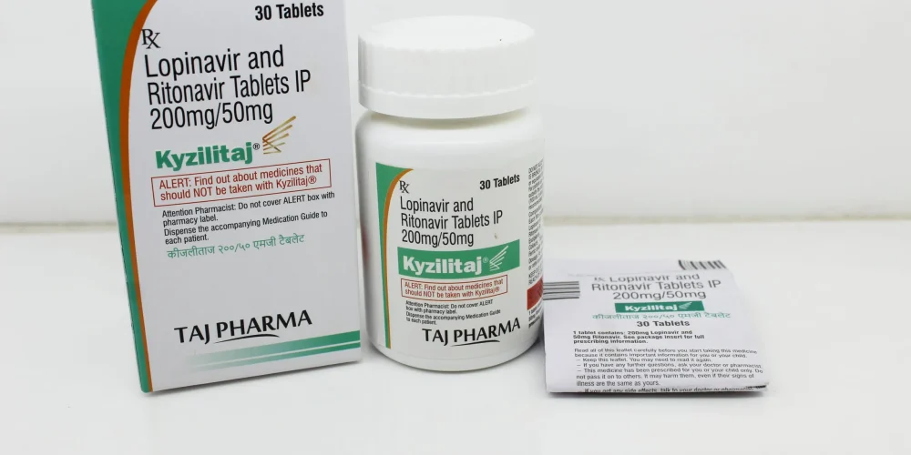 Lopinavir and Ritonavir Tablets Manufacturers India